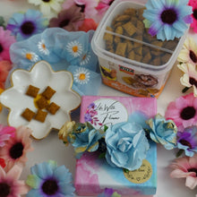 Load image into Gallery viewer, Flower Power